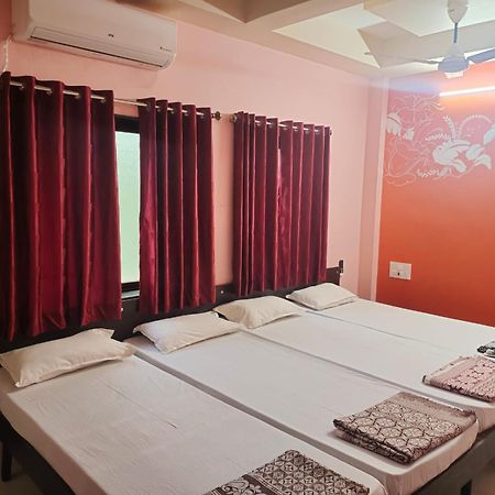 Bandekar Home Stay Mālvan Εξωτερικό φωτογραφία