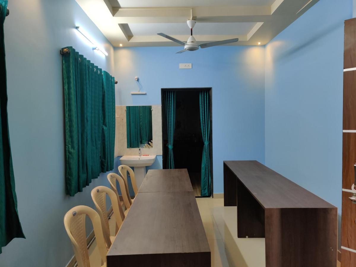 Bandekar Home Stay Mālvan Εξωτερικό φωτογραφία
